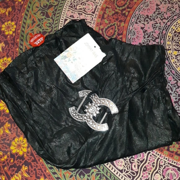 JOHNNY WAS Shiny Flowy Shorts - Picture 5 of 9